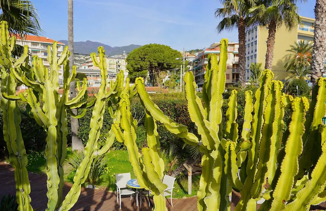 Villa Rita Sea Front View Sanremo - Parcheggio Gratuito In Struttura-1